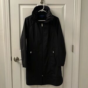 Cole Haan Women’s packable travel rain jacket - Size S